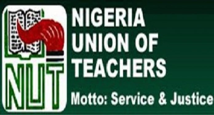 Nigerian Government Dismisses Over 2,357 Teachers For Abysmal Performances