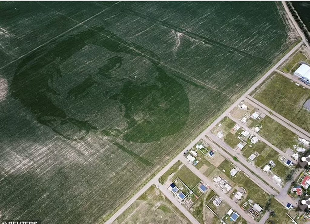 Argentine farmer grows enormous 124 acre image of Lionel Messi 4