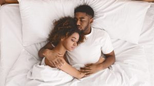 What Your Sleeping Position Really Says About Your Relationship oNT5vasOC5v4 M